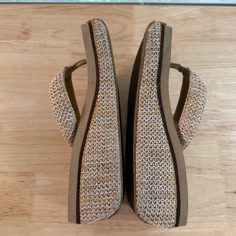 Volatile Island Wedge Thong Sandals Women's Beige Woven Platform Y2K 90s - 9 - Picture 7 of 10